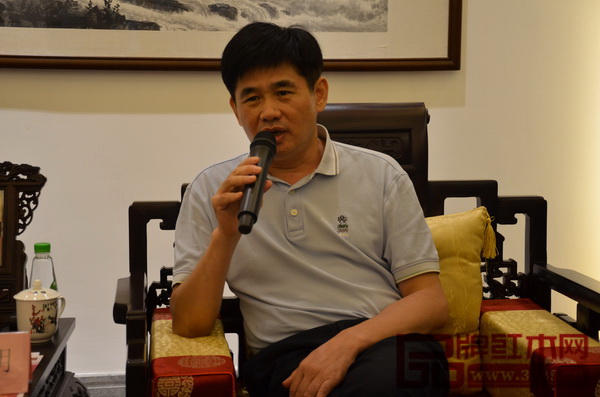 中山市大涌鎮黨委委員謝巧明致辭