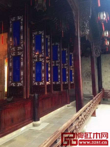 用紫檀和花梨木建起的“江南第一豪宅” 用紫檀和花梨木建起的“江南第一豪宅”
