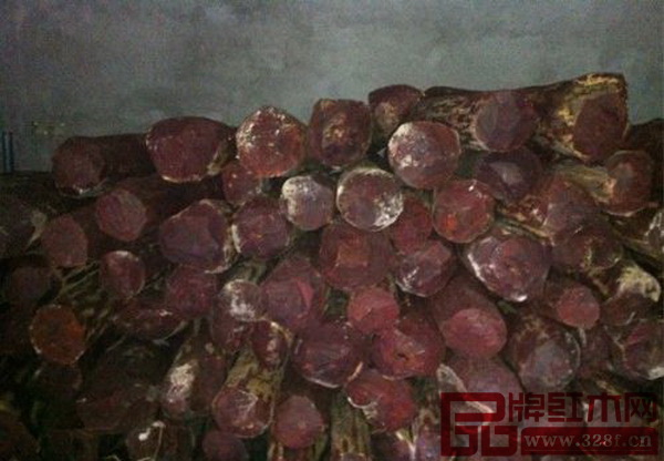 近年來(lái),木材走私花樣繁多 近年來(lái),木材走私花樣繁多