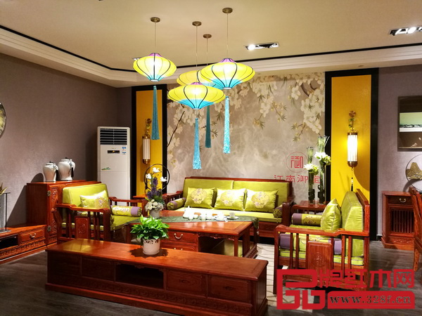 江南御寶展廳內景圖