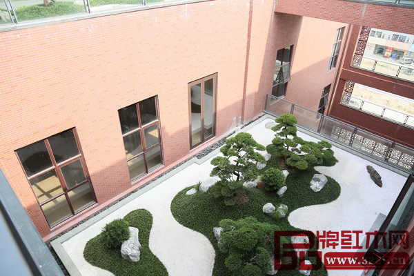 錯落的空中花園美不勝收 錯落的空中花園美不勝收