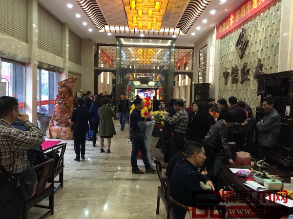 中信紅木首屆工廠直購節火爆現場