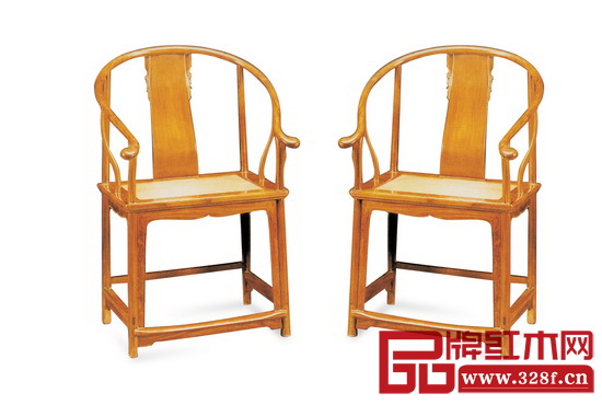 圖2＿明末清初 黃花梨聯幫棍圈椅，長61厘米，高101.5厘米