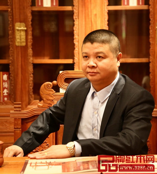 胡遠琴（中山雍博堂市場總監(jiān)）