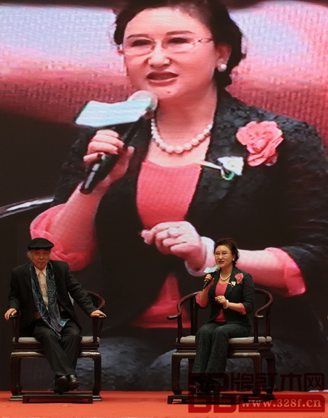 中國收藏家協會副會長維佳