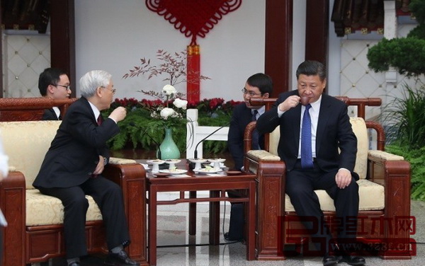 習近平同越共總書記阮富仲一同品茶 習近平同越共總書記阮富仲一同品茶