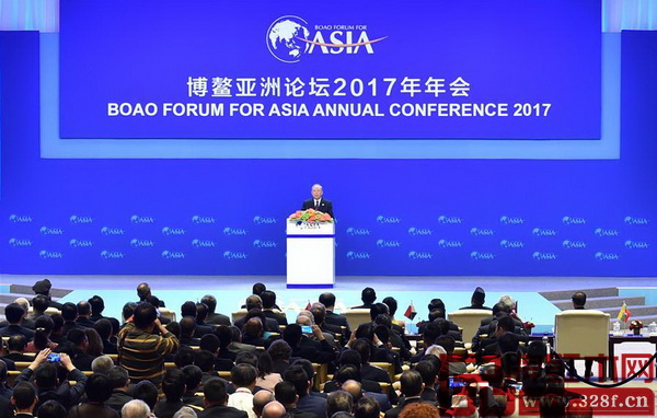 博鰲亞洲論壇副理事長曾培炎在開幕式上宣讀習近平主席賀信 博鰲亞洲論壇副理事長曾培炎在開幕式上宣讀習近平主席賀信