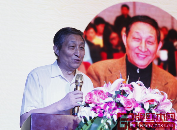 原故宮博物院文保科技部主任曹靜樓做分享 原故宮博物院文保科技部主任曹靜樓做分享