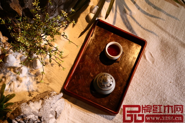 泰和園常年進行“精英品茗會”,品鑒頂級香茶,并鑒賞頂級茶具 泰和園常年進行“精英品茗會”,品鑒頂級香茶,并鑒賞頂級茶具