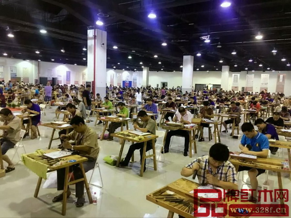 全國家具(紅木雕刻)技能競賽參賽選手眾多共有416名選手報名參賽 全國家具(紅木雕刻)技能競賽參賽選手眾多共有416名選手報名參賽