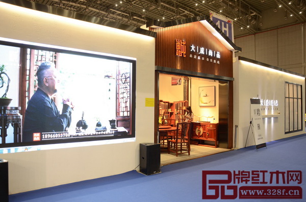 東陽大成尚品攜“承·韻”系列新品亮相時尚歐美/中式生活館（1號館），備受關注并獲得了一致好評