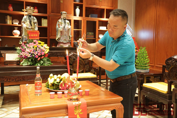 寓意吉祥興旺的開業(yè)儀式，象征著企業(yè)的美好未來