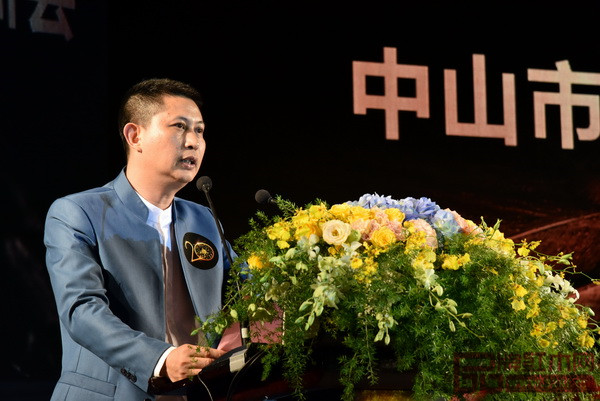中山市家具商會會長、紅古軒品牌創始人吳赤宇致辭