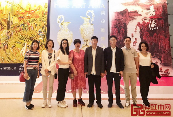 區氏臻品團隊在香港藝術周