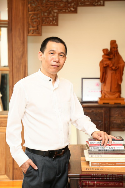 中山波記家具董事長伍建波 中山波記家具董事長伍建波