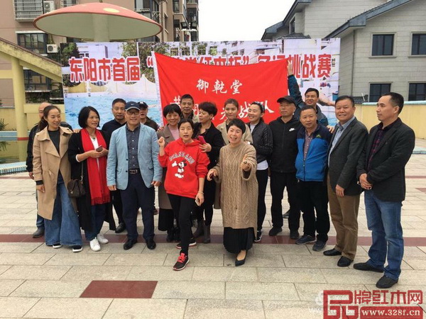 東陽市首屆“御乾堂杯”冬泳挑戰賽順利舉行 東陽市首屆“御乾堂杯”冬泳挑戰賽順利舉行