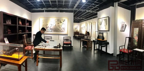 “約惠2018·紅木遇上琴棋書畫展”打造出貼切生活場景的中式空間