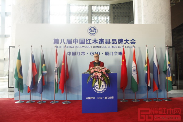 3.卓木王總裁杜長江出席第八屆品牌大會.JPG