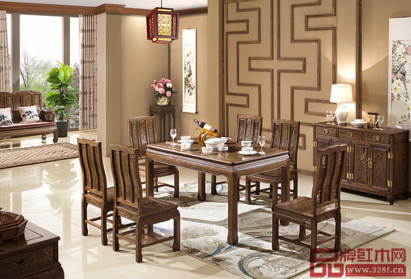 雞翅大王紅木家具產(chǎn)品——《萬字餐桌》 雞翅大王紅木家具產(chǎn)品——《萬字餐桌》