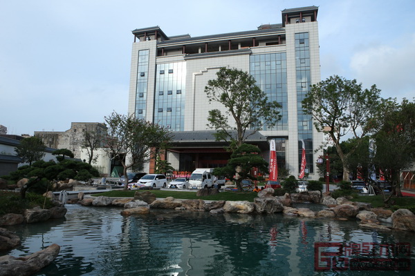 東莞國壽紅木藝術館外景(國壽紅木供圖) 東莞國壽紅木藝術館外景(國壽紅木供圖)