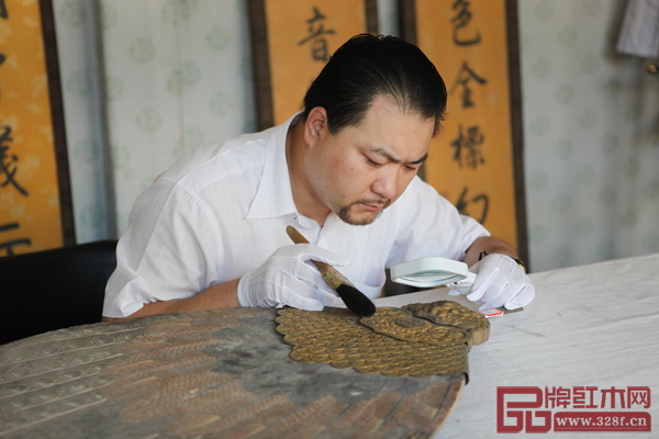 太和木作創始人關毅親自參與故宮博物院文物的勘察與修復