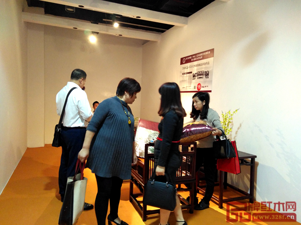 精品評選展示區《明韻沙發》受到消費者的一致好評 精品評選展示區《明韻沙發》受到消費者的一致好評