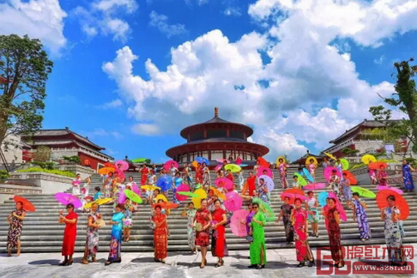  中山首屆千人旗袍巡演秀 中山首屆千人旗袍巡演秀（圖片來源：大涌發布）