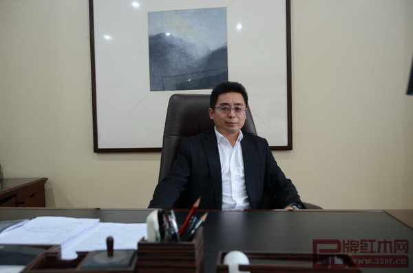東陽中國木雕城總經理、浙商建業商管總裁、星緯資本總裁助理沈斌