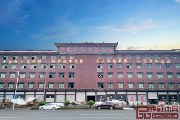  217省道核心路段，御乾堂紅木第二樓裝修中