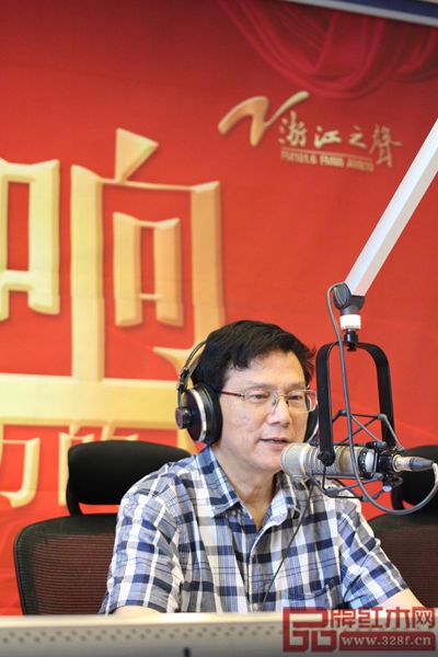 浙江省家具行業協會名譽理事長蔣鴻源 浙江省家具行業協會名譽理事長蔣鴻源