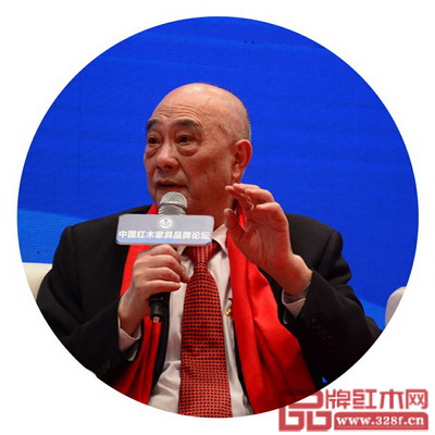全聯藝術紅木家具專業委員會專家顧問、上海市家具研究所副所長許美琪目前研究方向為家具設計理論、家具史、家具產業經濟理論。近年來,在《林產工業》、《木材工業》、《國際木業》、《家具》等雜志及《中國綠色時報》、《深圳家具報》等專業報紙、網站上發表專業論文、譯文二百余篇。2007年,獲得中國家具協會授予的“中國家具科學技術杰出貢獻獎” 全聯藝術紅木家具專業委員會專家顧問、上海市家具研究所副所長許美琪目前研究方向為家具設計理論、家具史、家具產業經濟理論。近年來,在《林產工業》、《木材工業》、《國際木業》、《家具》等雜志及《中國綠色時報》、《深圳家具報》等專業報紙、網站上發表專業論文、譯文二百余篇。2007年,獲得中國家具協會授予的“中國家具科學技術杰出貢獻獎”
