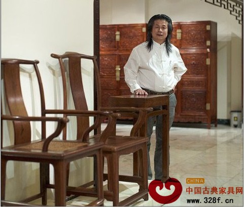 伍炳亮先生近照
