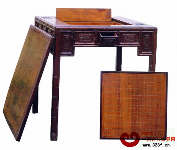 蘇州園林博物館藏品：清代老紅木竹節(jié)紋棋桌