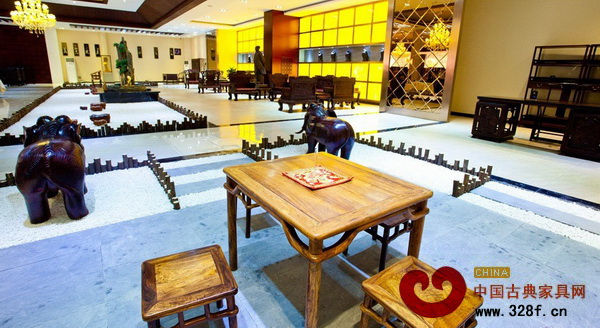 洛陽市古典紅木家具博物館館內展示