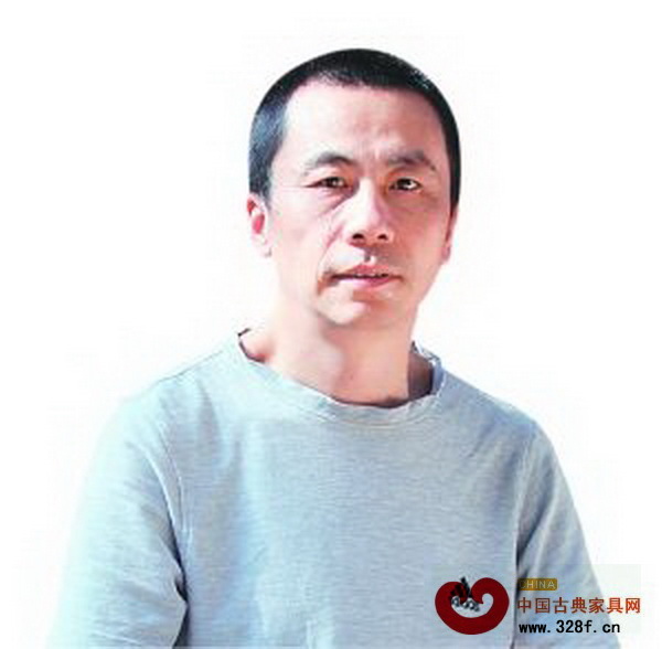 李其鵬,上海大學美術學院教師,藝術家