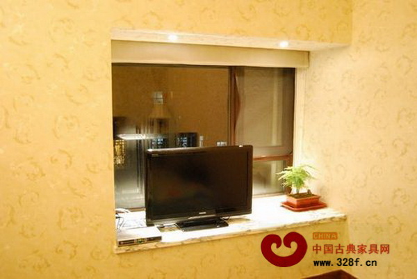 房間的電視