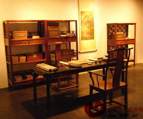 陽臺書房裝修效果圖 復(fù)古風(fēng)吹進(jìn)陽臺