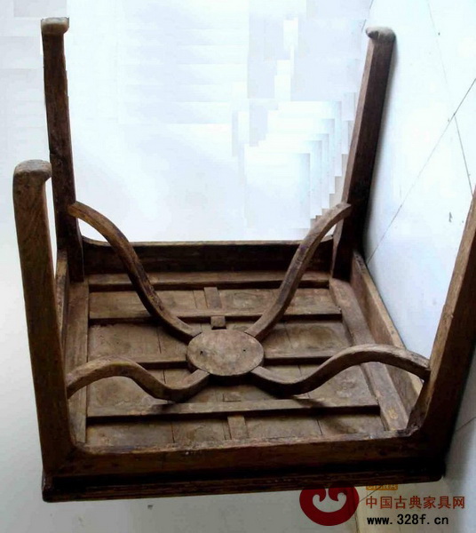 中心承力式霸王棖方桌