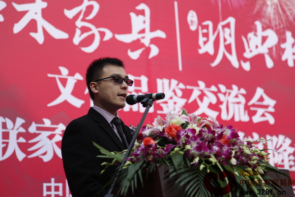 美聯家私副董事長張文海在開館儀式上致辭