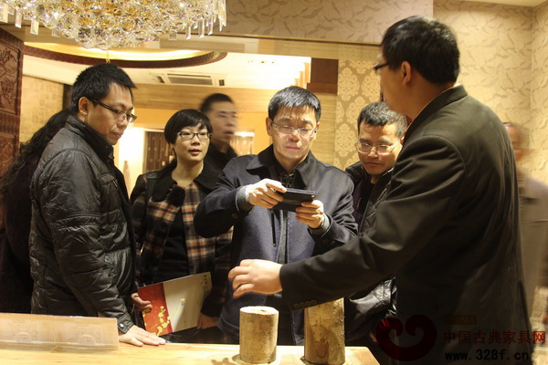 眾多專家學(xué)者走進(jìn)紅古軒參觀、考察