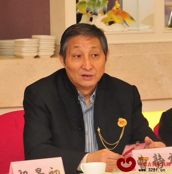 原故宮博物院文保科技部主任、中國文物學會專家委員會專家曹靜樓