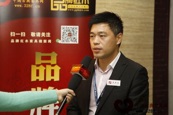 東清閣營銷總監陳亞盛接受中國古典家具網記者采訪