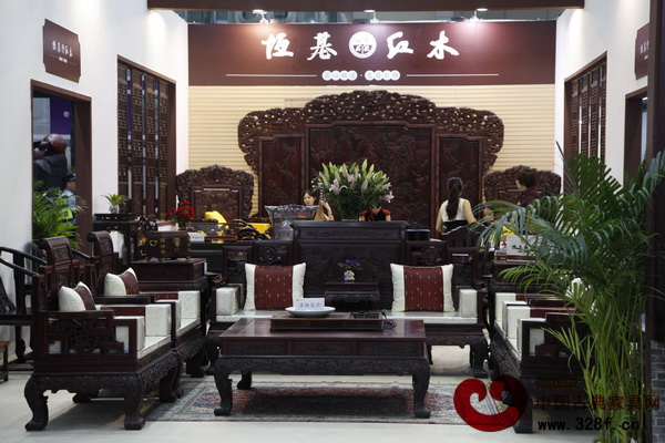 深圳文博會上,紅木家具企業齊聚9號館,帶來全新文化體驗