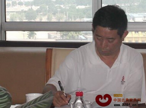 中國家具協會理事長朱長嶺