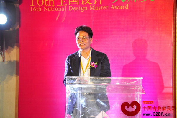 教育部職業(yè)教育教學(xué)指導(dǎo)委員會(huì)主任、同濟(jì)大學(xué)教授、博士生導(dǎo)師林家陽(yáng)致辭