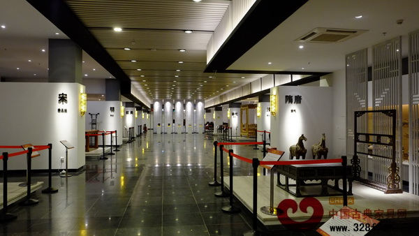 深圳紅木家具博物館一層歷代家具展示區
