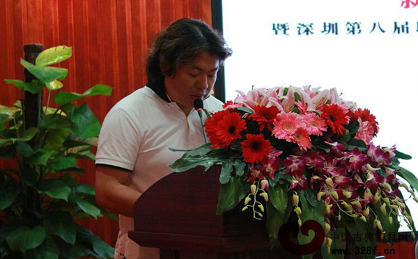 東莞市弘開實(shí)業(yè)發(fā)展有限公司董事長戴愛國發(fā)表講話