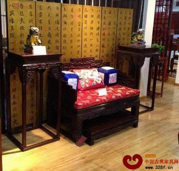 祥利集團(tuán)制造的紅木產(chǎn)品韻味十足