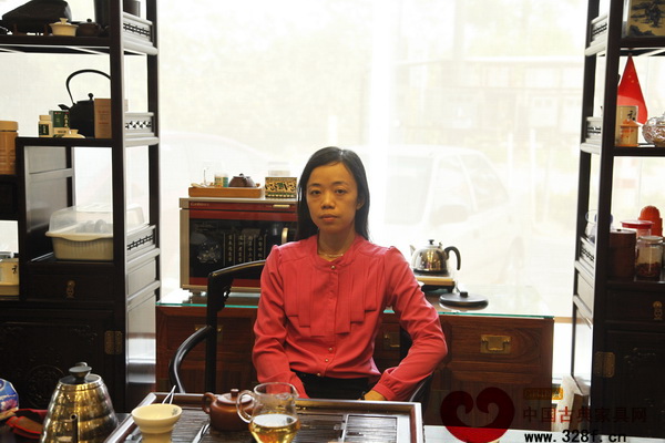 銷售經(jīng)理李艷霞
