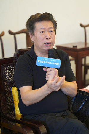 許柏鳴 南京林業大學家具與工業設計學院教授、博士生導師，深圳家具研究開發院院長 ，中國家具設計專業指導委員會副主任委員